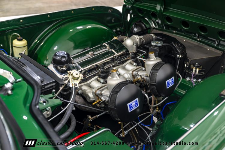 62_Triumph_TR-4_2288-138