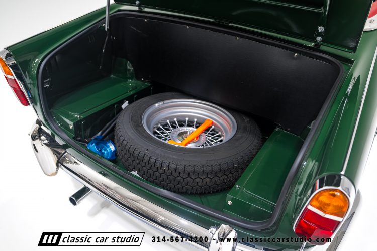 62_Triumph_TR-4_2288-146