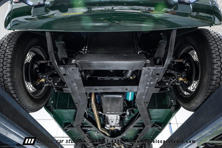 62_Triumph_TR-4_2288-154