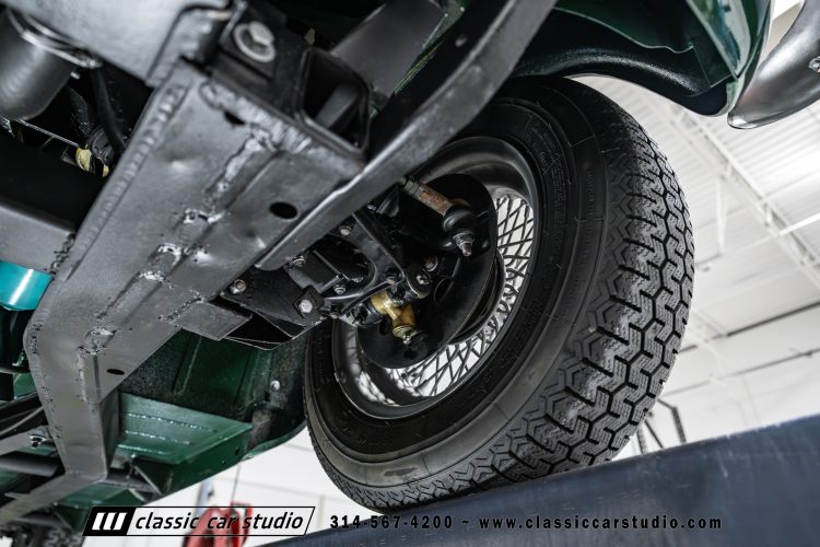 62_Triumph_TR-4_2288-155