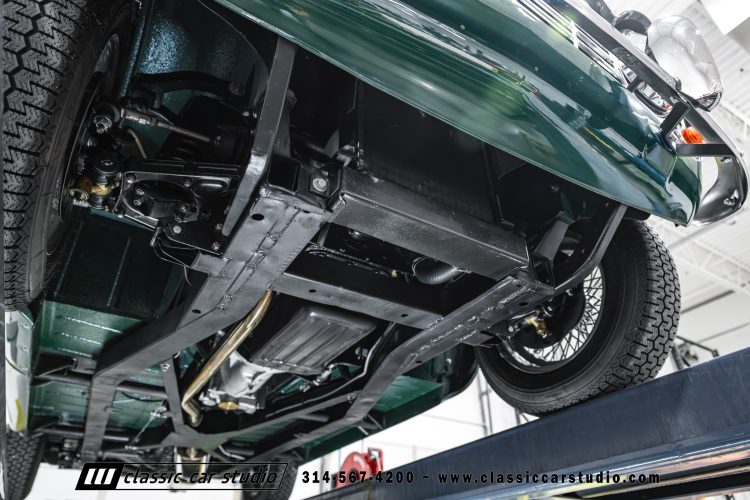 62_Triumph_TR-4_2288-156