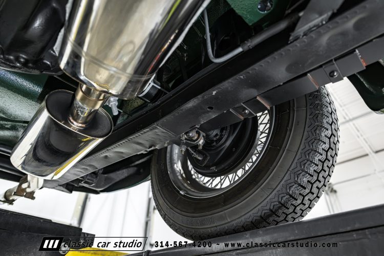 62_Triumph_TR-4_2288-159