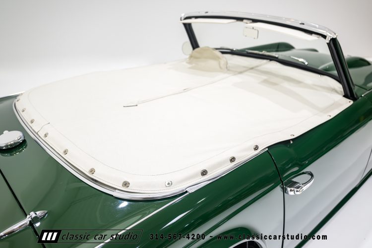 62_Triumph_TR-4_2288-22