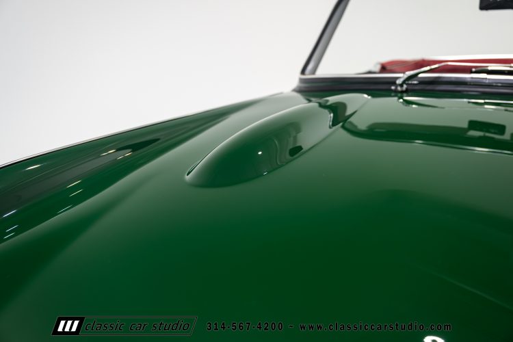 62_Triumph_TR-4_2288-34