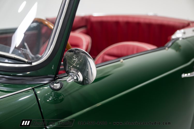 62_Triumph_TR-4_2288-40