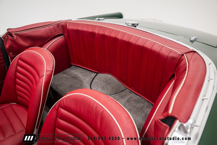 62_Triumph_TR-4_2288-43