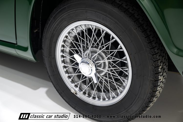 62_Triumph_TR-4_2288-48