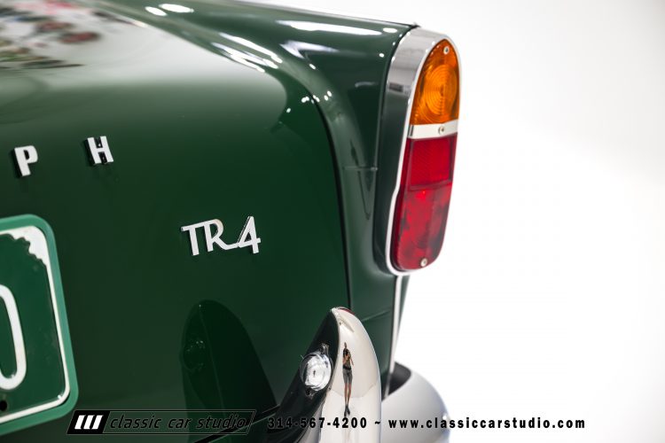 62_Triumph_TR-4_2288-55