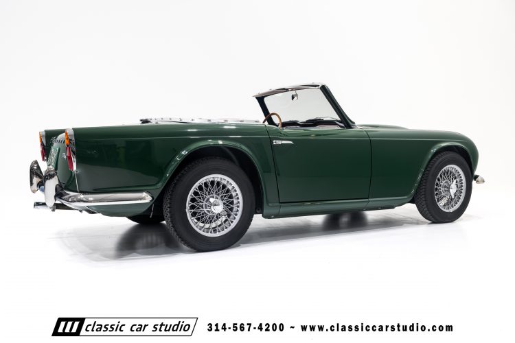 62_Triumph_TR-4_2288-61
