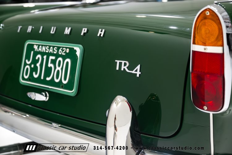 62_Triumph_TR-4_2288-62