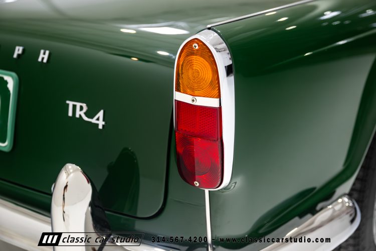 62_Triumph_TR-4_2288-64