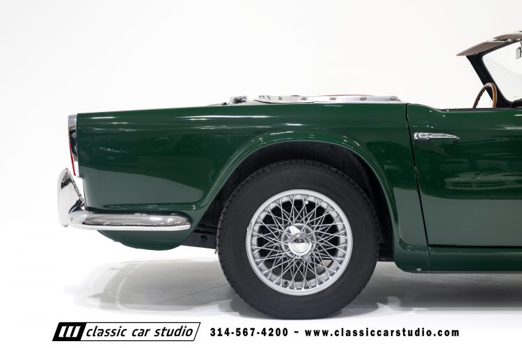 62_Triumph_TR-4_2288-68