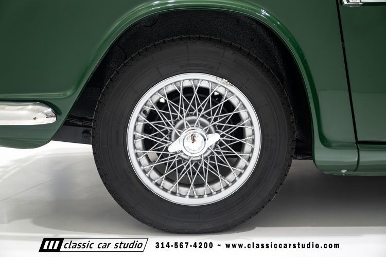 62_Triumph_TR-4_2288-69
