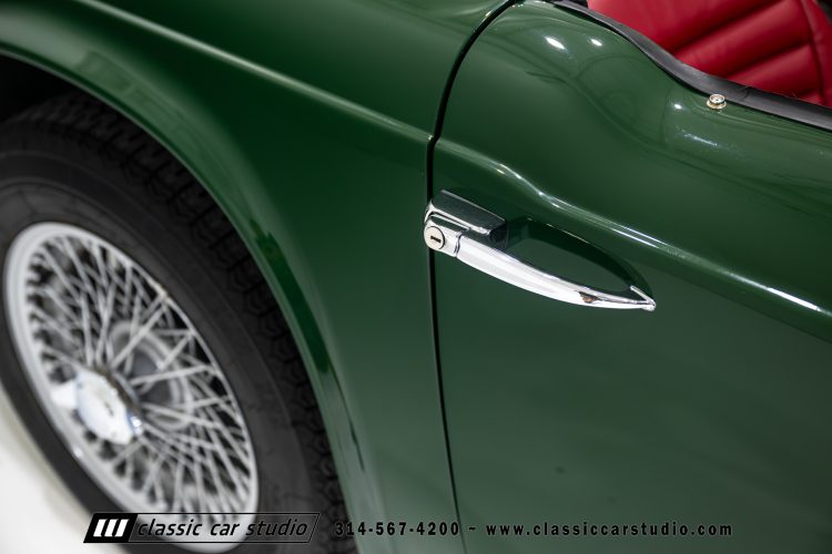 62_Triumph_TR-4_2288-71