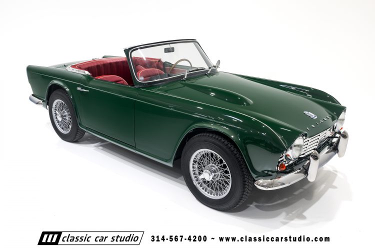 62_Triumph_TR-4_2288-83