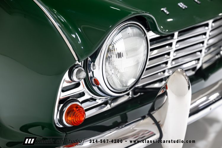 62_Triumph_TR-4_2288-87