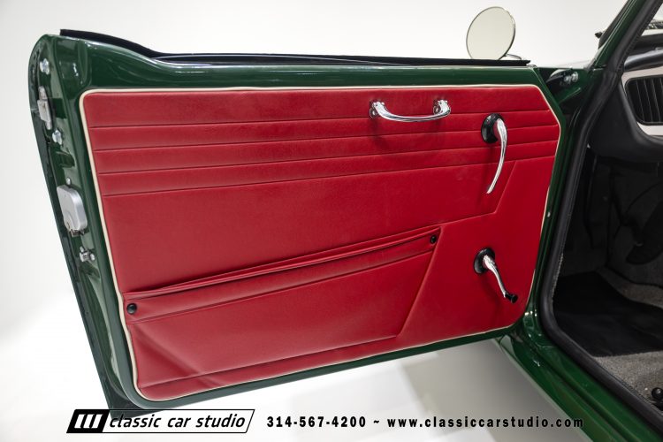 62_Triumph_TR-4_2288-90