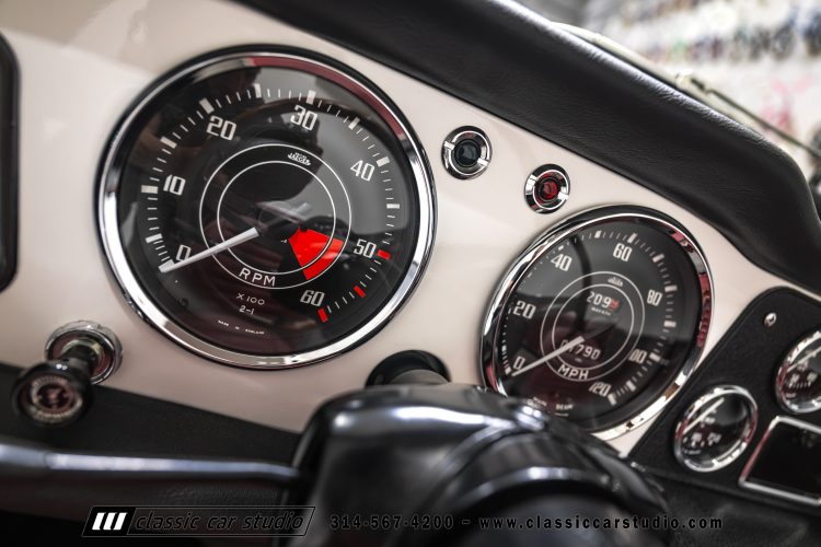 62_Triumph_TR-4_2288-93