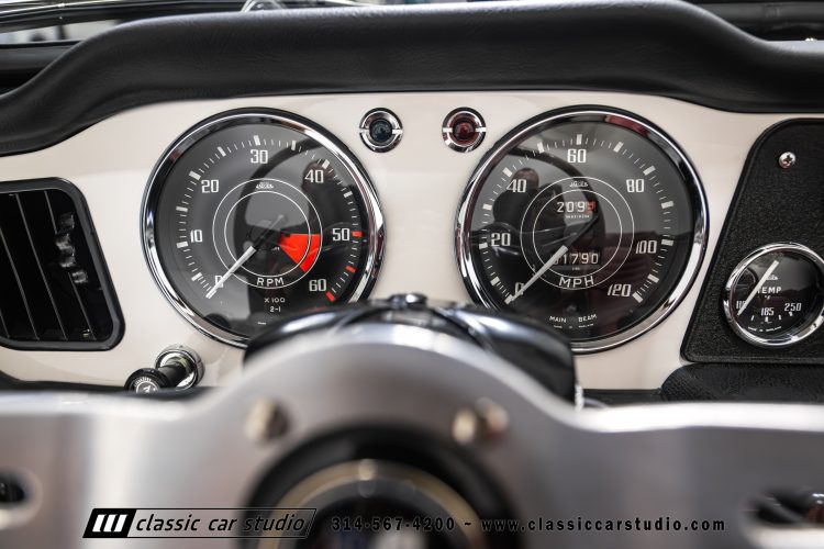 62_Triumph_TR-4_2288-96