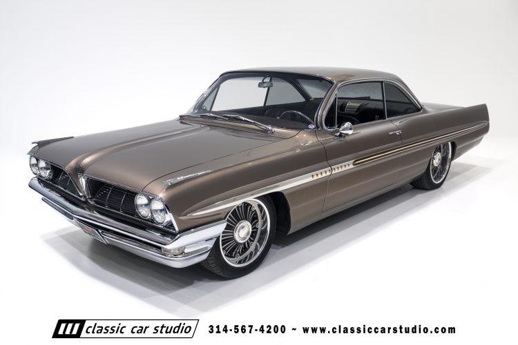 61_Pontiac_Bonneville_2293-11