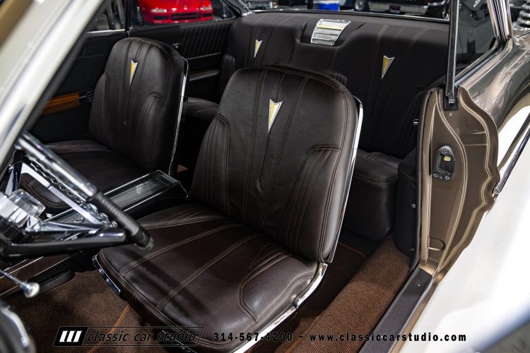 61_Pontiac_Bonneville_2293-119