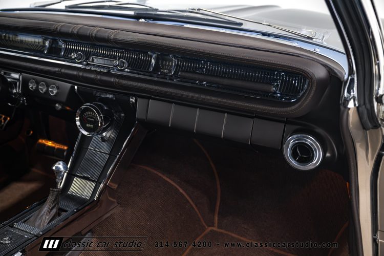61_Pontiac_Bonneville_2293-124