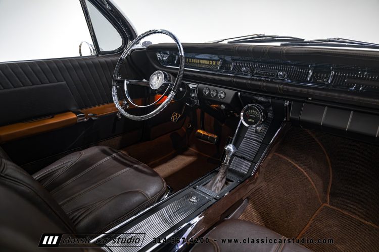 61_Pontiac_Bonneville_2293-126