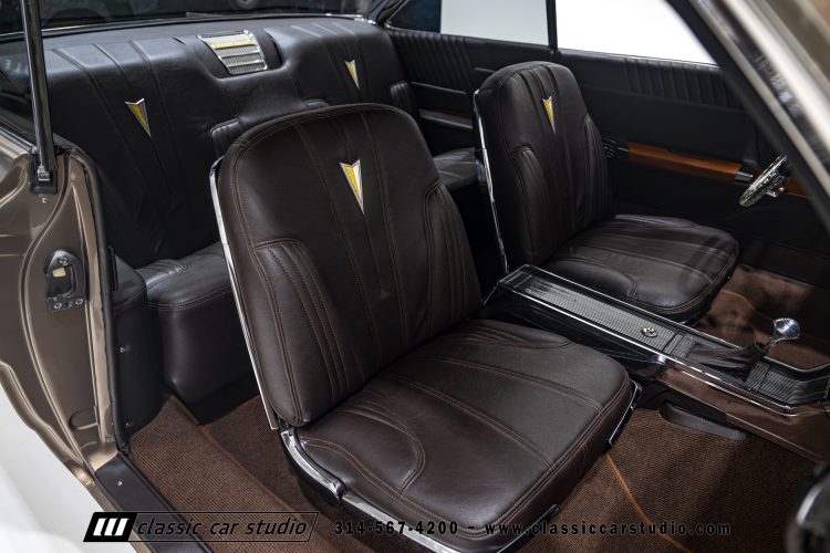 61_Pontiac_Bonneville_2293-127