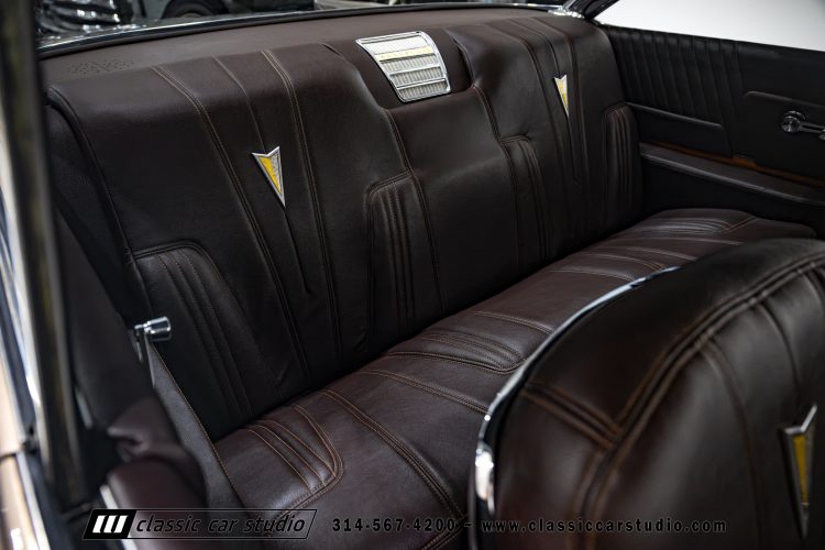 61_Pontiac_Bonneville_2293-128