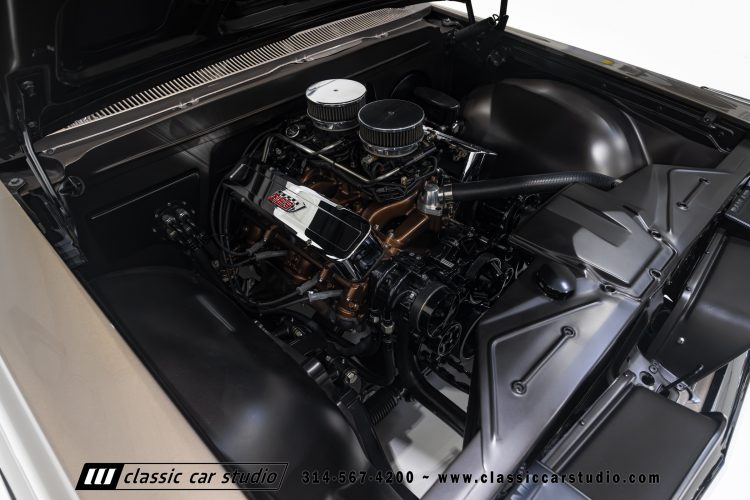 61_Pontiac_Bonneville_2293-148
