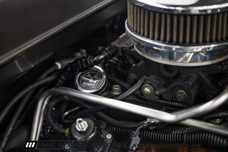 61_Pontiac_Bonneville_2293-154