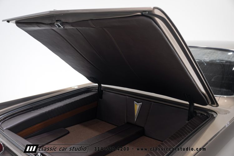 61_Pontiac_Bonneville_2293-162