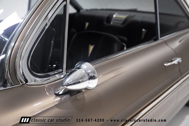 61_Pontiac_Bonneville_2293-30