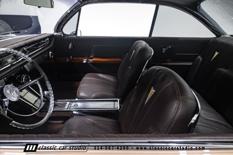 61_Pontiac_Bonneville_2293-32