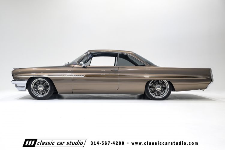 61_Pontiac_Bonneville_2293-33