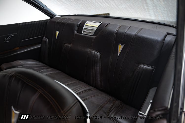 61_Pontiac_Bonneville_2293-35