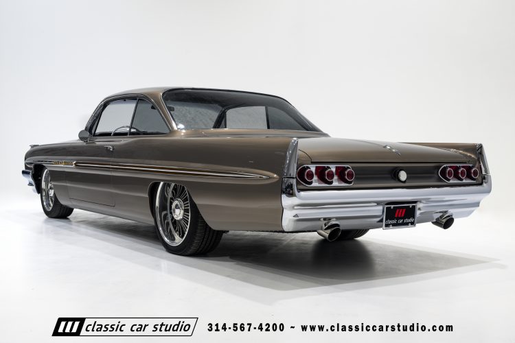 61_Pontiac_Bonneville_2293-47