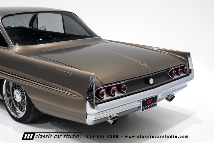 61_Pontiac_Bonneville_2293-52