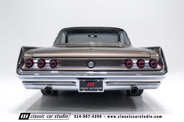 61_Pontiac_Bonneville_2293-57