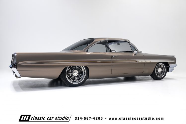 61_Pontiac_Bonneville_2293-67