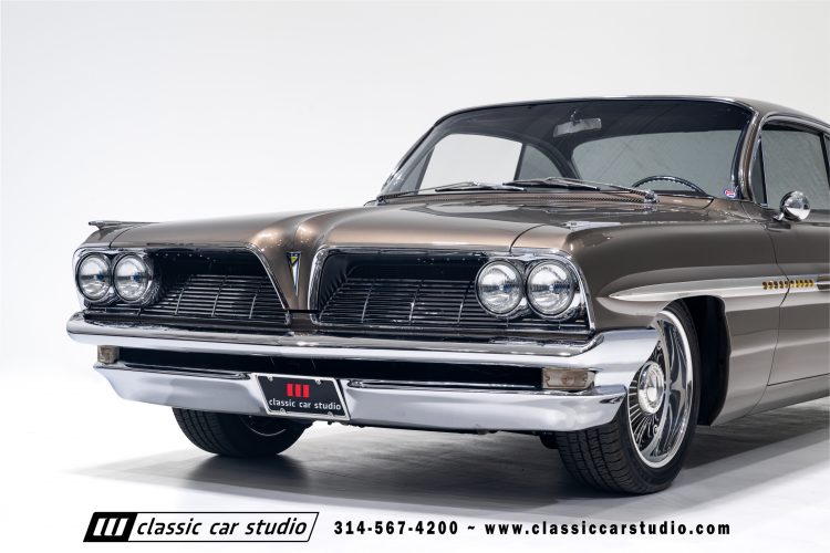 61_Pontiac_Bonneville_2293-7