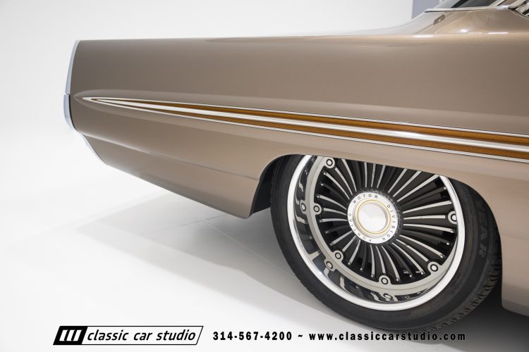 61_Pontiac_Bonneville_2293-71