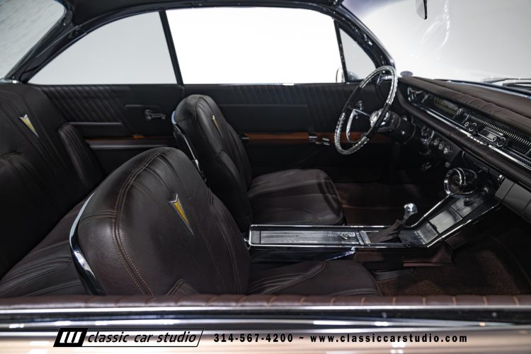 61_Pontiac_Bonneville_2293-72