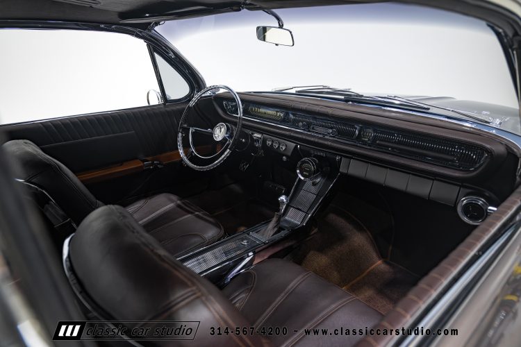 61_Pontiac_Bonneville_2293-76