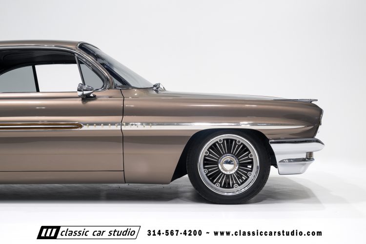 61_Pontiac_Bonneville_2293-83