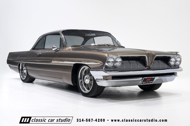 61_Pontiac_Bonneville_2293-86
