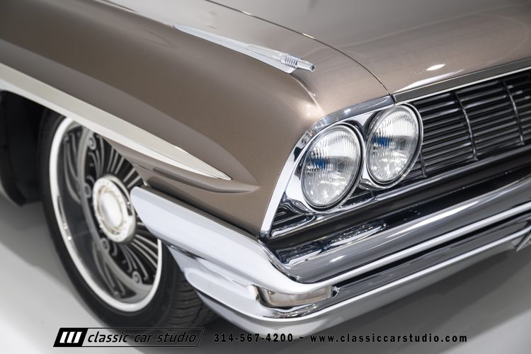61_Pontiac_Bonneville_2293-90