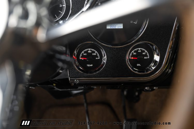 69_Chevrolet_C10_2290-101