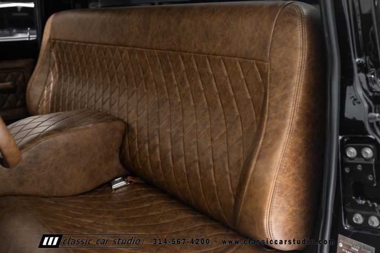 69_Chevrolet_C10_2290-111
