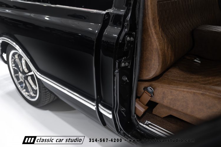 69_Chevrolet_C10_2290-117